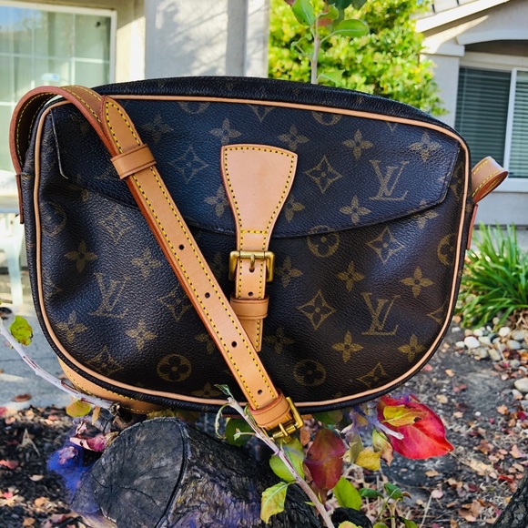 Louis Vuitton Accessories - Available❤️Auth LOUIS VUITTON JeuneFille GM bag 🍁